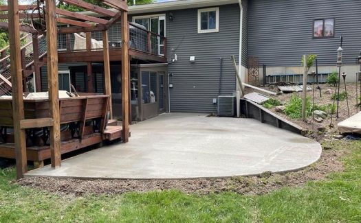grand-rapids-concrete-patio.jpg